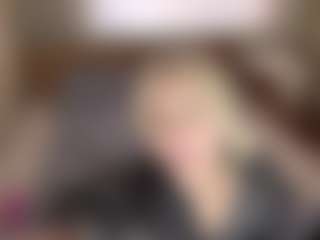 LaraKonzen's Live Sex Cam Show