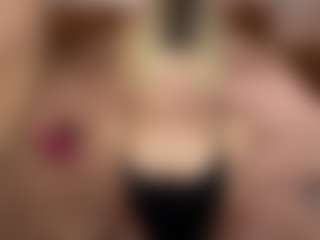 Live cam show with LaraKonzen - Genital Piercings on SinfulBabes