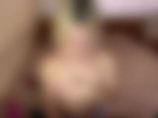 LaraKonzen's Live Sex Cam Show