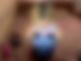 LaraKonzen's Live Sex Cam Show