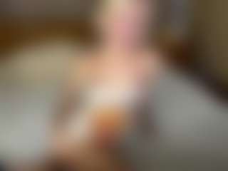 LaraKonzen's Live Sex Cam Show