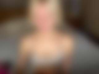 LaraKonzen's Live Sex Cam Show
