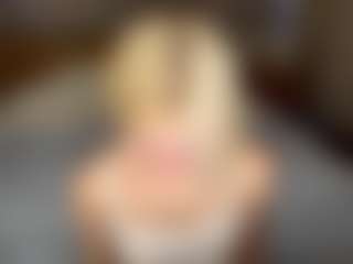 LaraKonzen's Live Sex Cam Show
