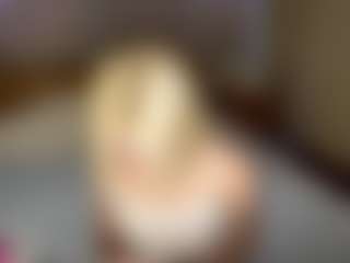 LaraKonzen's Live Sex Cam Show