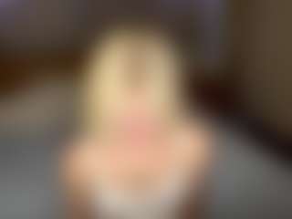 LaraKonzen's Live Sex Cam Show