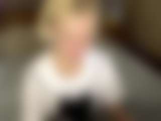 Live cam show with LaraKonzen - Genital Piercings on xxxlivecams.org