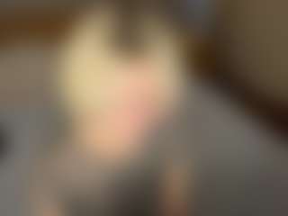 Live cam show with LaraKonzen - Hippie on Big Tits
