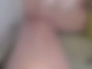 Mia-Pink-Ch's Live Sex Cam Show
