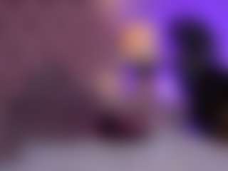 Live cam show with NicoleJoyce - Average on Mixed Magazine Live