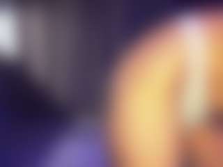 Live cam show with Lois - Body Massage on Fling VIP Chat