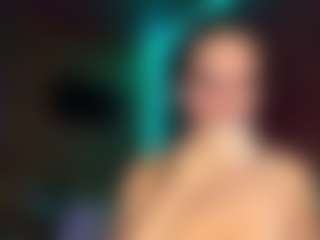 Live cam show with Lois - Blue Eyes on Cam Slut