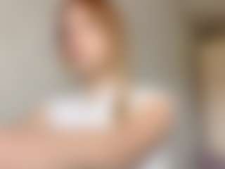 Live cam show with EdnaDellapina - Fingers on Camsoda