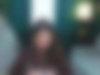 Live cam show with KarisaMaybee - Brown Eyes on madthumbs