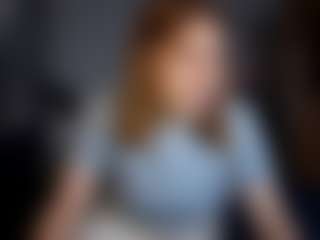 Live cam show with KittyWillsey - Green Eyes on livesuperchat.net