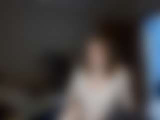 Live cam show with KittyWillsey - Public on Camming Site