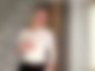 Live cam show with MaxieBevil - New Young Adult on Porn Luv
