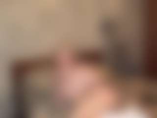 Live cam show with MaxieBevil - Yoga on xDating