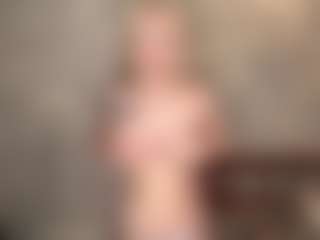 Live cam show with MaxieBevil - Body Massage on Camsoda
