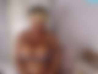 Live cam show with MelonSparkels07 - Brown Eyes on galaxygirlnitro.com