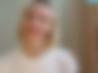 Live cam show with TeressaEstabrooks - Trimmed Granny on Mixed Magazine Live