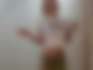 Live cam show with TeressaEstabrooks - Granny Squirt on Porn Luv