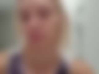 Live cam show with TeressaEstabrooks - Granny on Camming Site