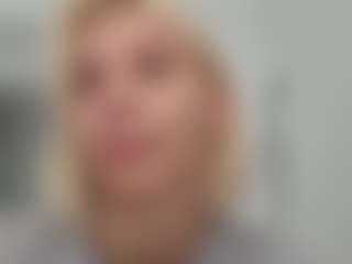 Live cam show with TeressaEstabrooks - Mature on madthumbs