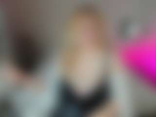 WetLuna1's Live Sex Cam Show