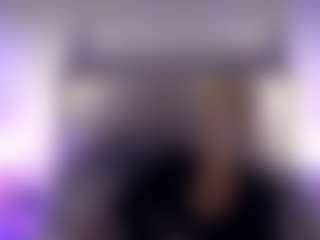 Live cam show with Gwen Taylor - Fetish on Milfs Live