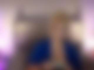 Live cam show with Gwen Taylor - Shaved on Camsoda