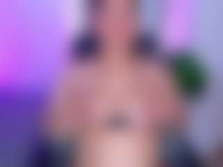 Live cam show with alexiarosse - Mature Young Adult on CamSextacy