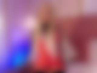 Live cam show with DaphneVelmont - Brown Eyes on SquirtSoMuch