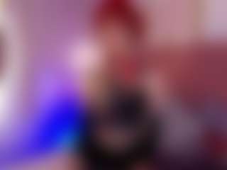 Live cam show with DaphneVelmont - Hazel Eyes on xxxlivecams.org