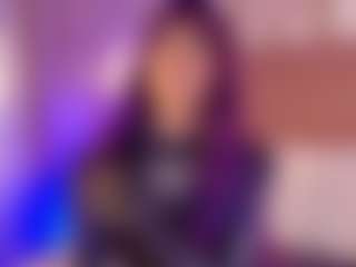 Live cam show with DaphneVelmont - Teen (18+) on Camsoda