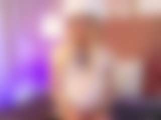 Live cam show with DaphneVelmont - Nipple Piercings on live.xbliss.ai