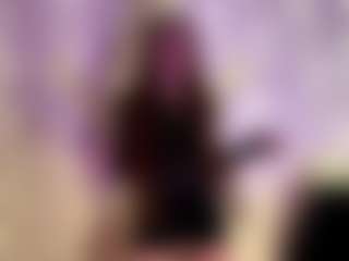 Live cam show with LorenDragone - Body Massage on madthumbs