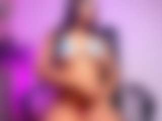 luucy-18's Live Sex Cam Show