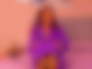 Live cam show with Mia-Cooper02 - Cute on Uber Horny