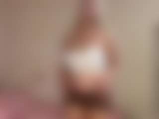 Live cam show with AnnaMarry - Bikini on slutload