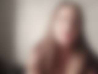 Live cam show with EffieBinn - Fetish Brown Hair on camwithhim.com