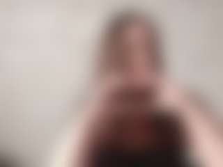 Live cam show with EffieBinn - College on Camsoda