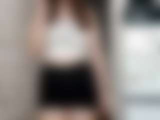 Live cam show with EffieBinn - Beauty on Mixed Magazine Live