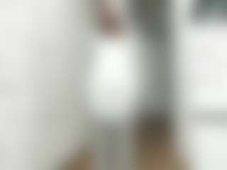 Live cam show with EffieBinn - Thin on CamClone