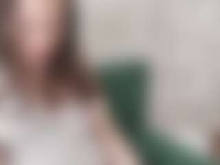 Live cam show with EffieBinn - Schoolgirl on madthumbs