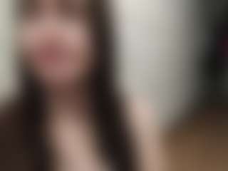 Live cam show with EffieBinn - Ride on sexylive.show