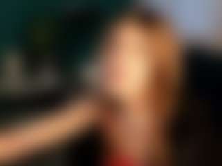 Live cam show with Elyra-Zyra - Ass Clapping on Camsoda