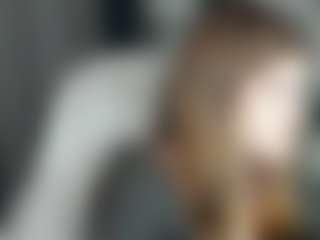 Elyra-Zyra's Live Sex Cam Show