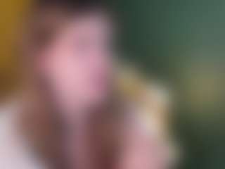 Live cam show with Elyra-Zyra - Babygirl on slutload