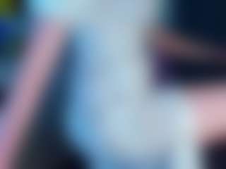 Live cam show with Elyra-Zyra - Brown Hair on StripNow