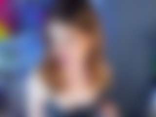Live cam show with Elyra-Zyra - Student on Camsoda